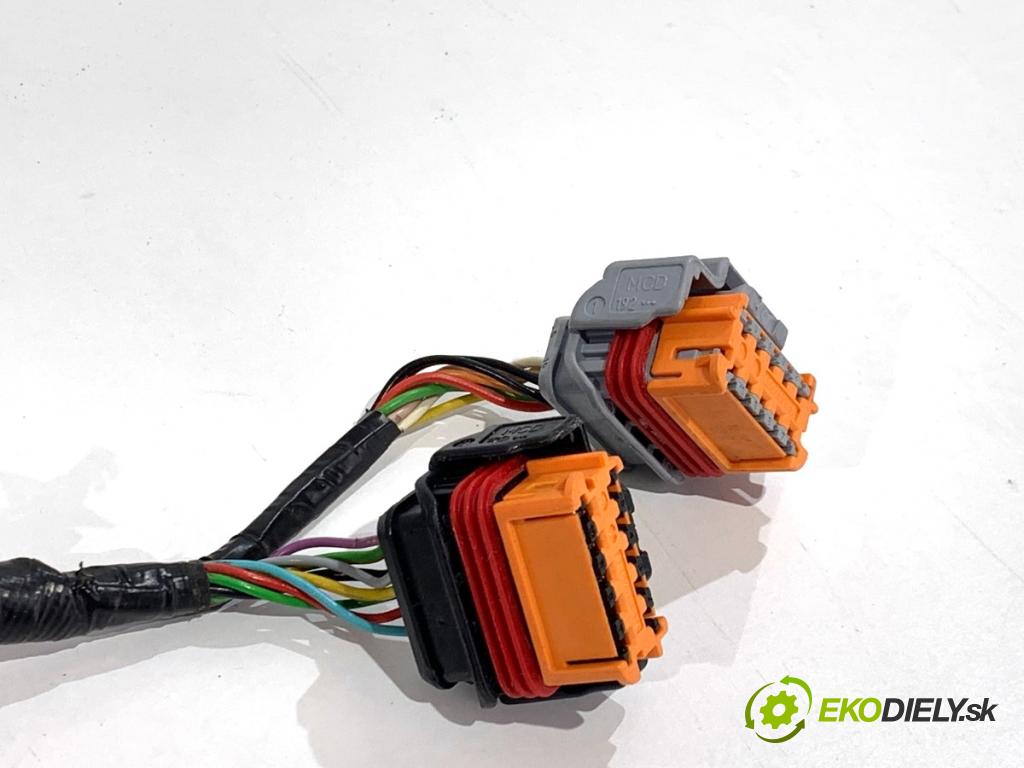 PEUGEOT 508 SW I Kombi 2017 133 kW 2.0 HDi 180 RXH 1997 zpětné zrcátko levý KTV