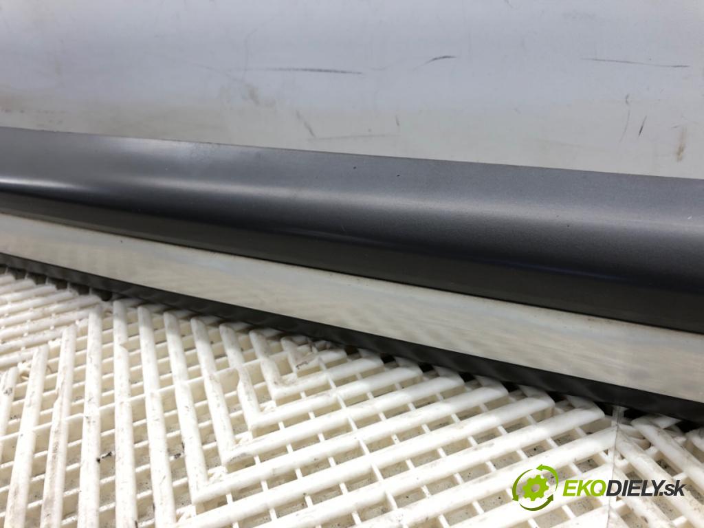 PEUGEOT 508 SW I Kombi 2017 133 kW 2.0 HDi 180 RXH 1997 lišta prahová levý 9674306777