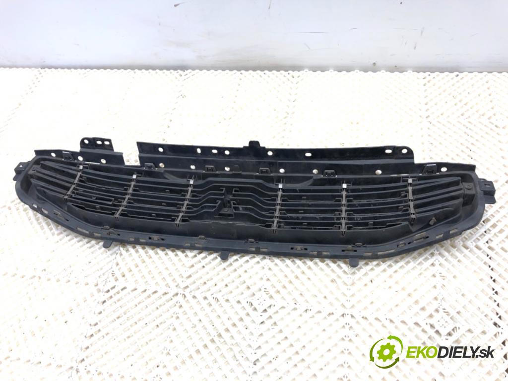 PEUGEOT 508 SW I Kombi 2017 133 kW 2.0 HDi 180 RXH 1997 mřížka maska 9807631077 (Přední mřížka (maska chladiče))