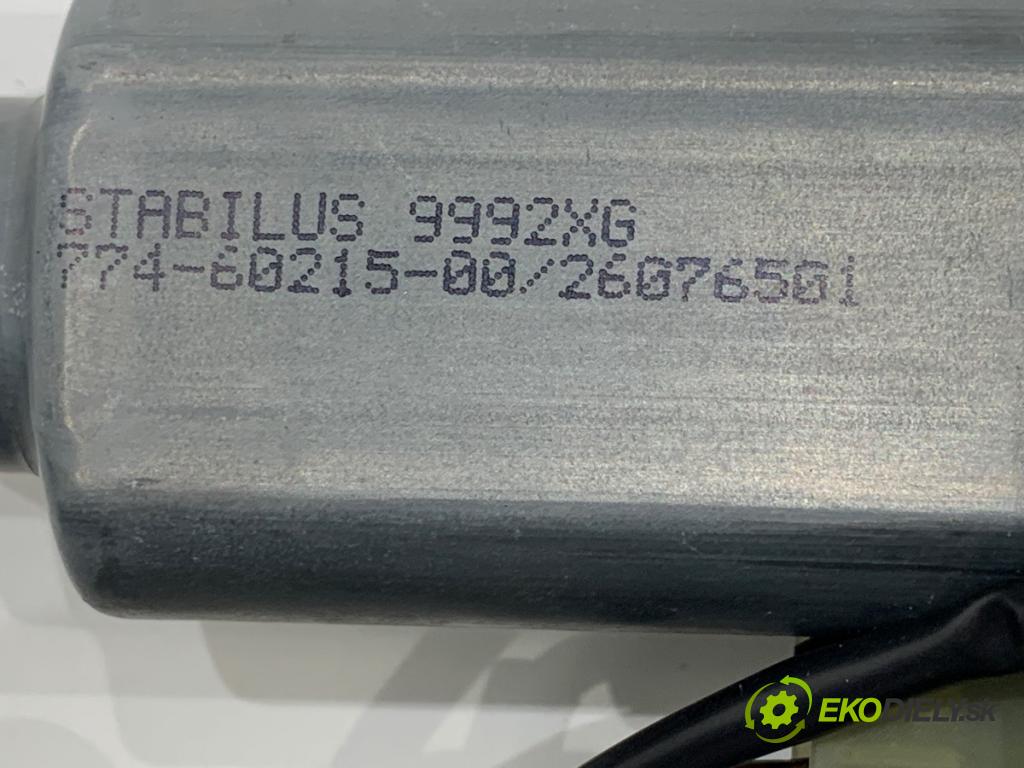 PEUGEOT 508 SW I Kombi 2017 133 kW 2.0 HDi 180 RXH 1997 VLAK: dveří zadní část 9677615380