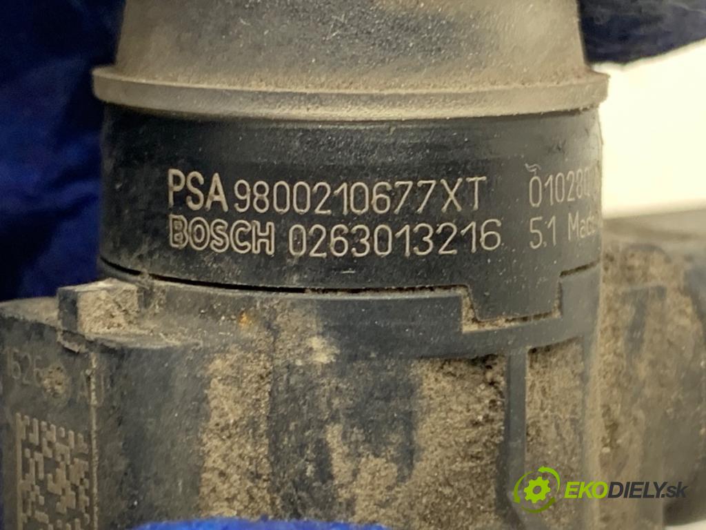 PEUGEOT 508 SW I Kombi 2017 133 kW 2.0 HDi 180 RXH 1997 snímač PDC 9800210677XT