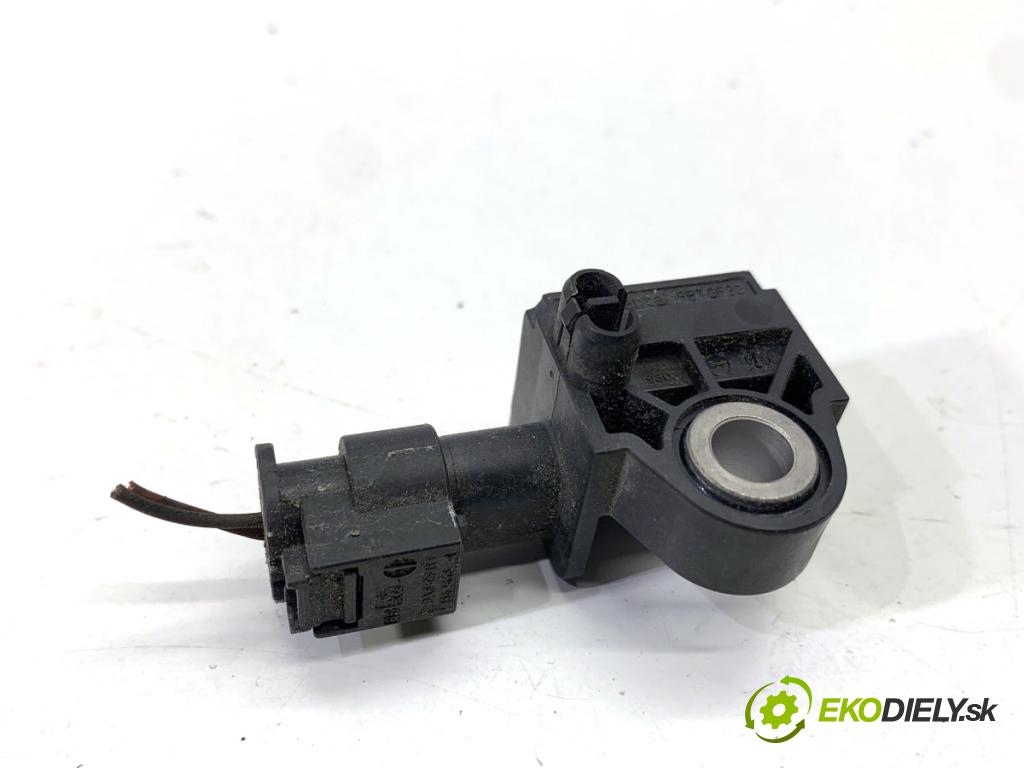 SKODA SUPERB III Kombi 2020 160 kW 1.4 TSI iV 1395 Snímač nárazu 5Q0959651B (Snímač nárazu)