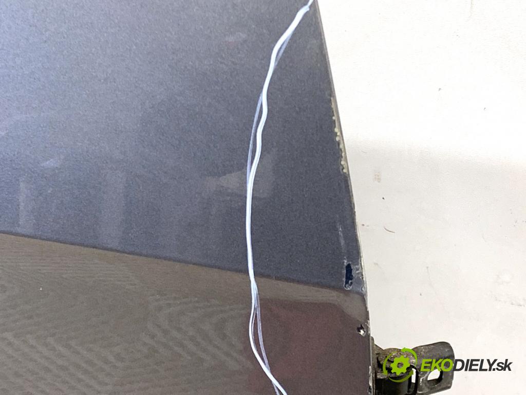 VW GOLF VII liftback 2016 92 kW 1.4 TSI 1395 Dvere pravy predný LA7N