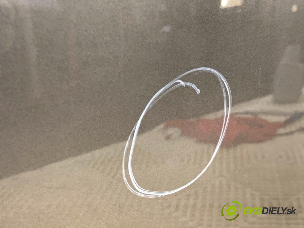 VW GOLF VII liftback 2016 92 kW 1.4 TSI 1395 Dvere pravy predný LA7N