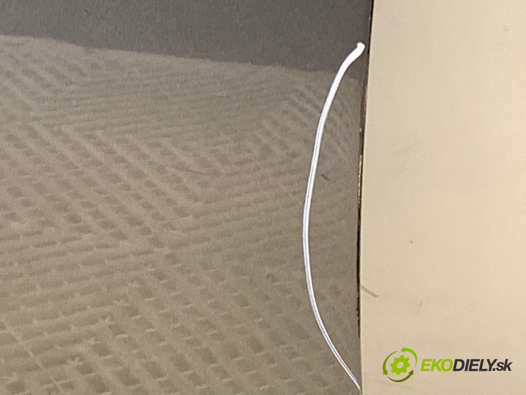 VW GOLF VII liftback 2016 92 kW 1.4 TSI 1395 Dvere ľavy predný LA7N