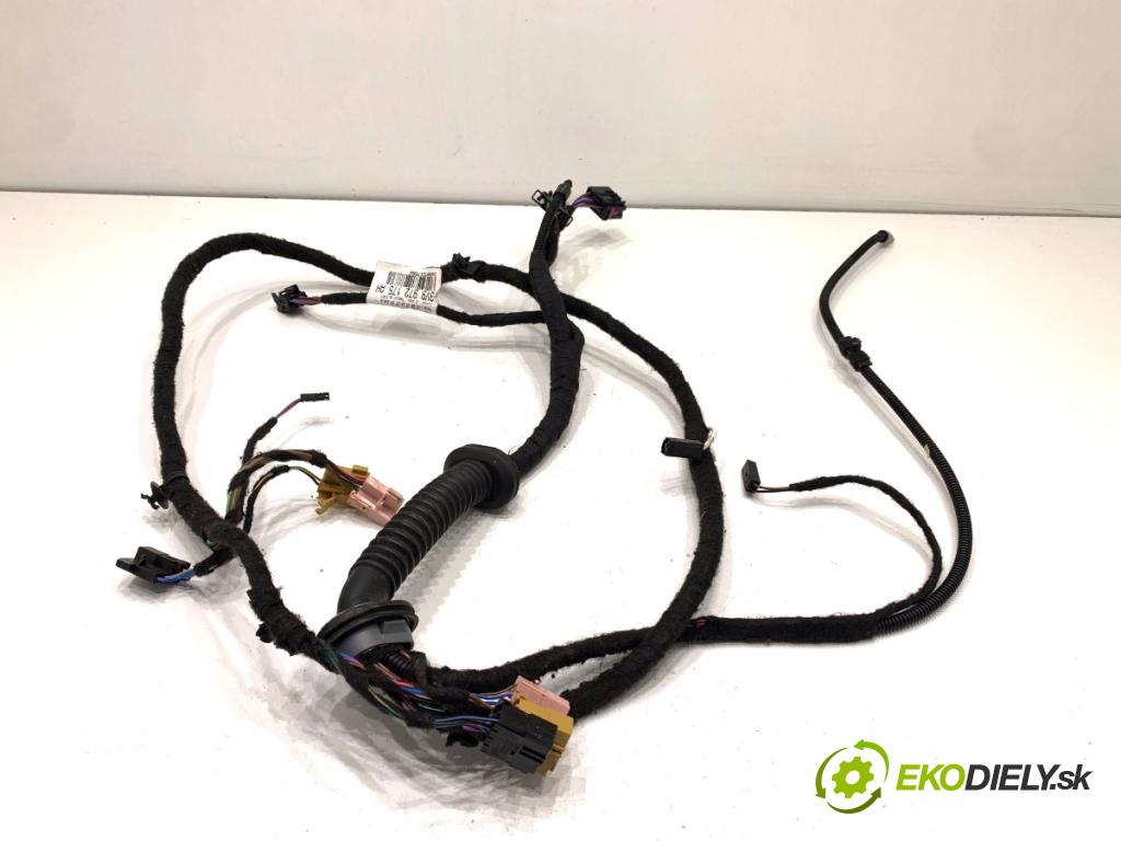 SKODA SUPERB III Kombi 2020 160 kW 1.4 TSI iV 1395 káblovačka dveří kufra zadní část 3V9972175AH