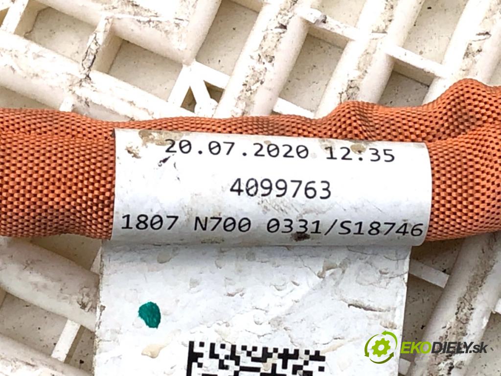 SKODA SUPERB III Kombi 2020 160 kW 1.4 TSI iV 1395 trubka vysokého NAPĚTÍ: