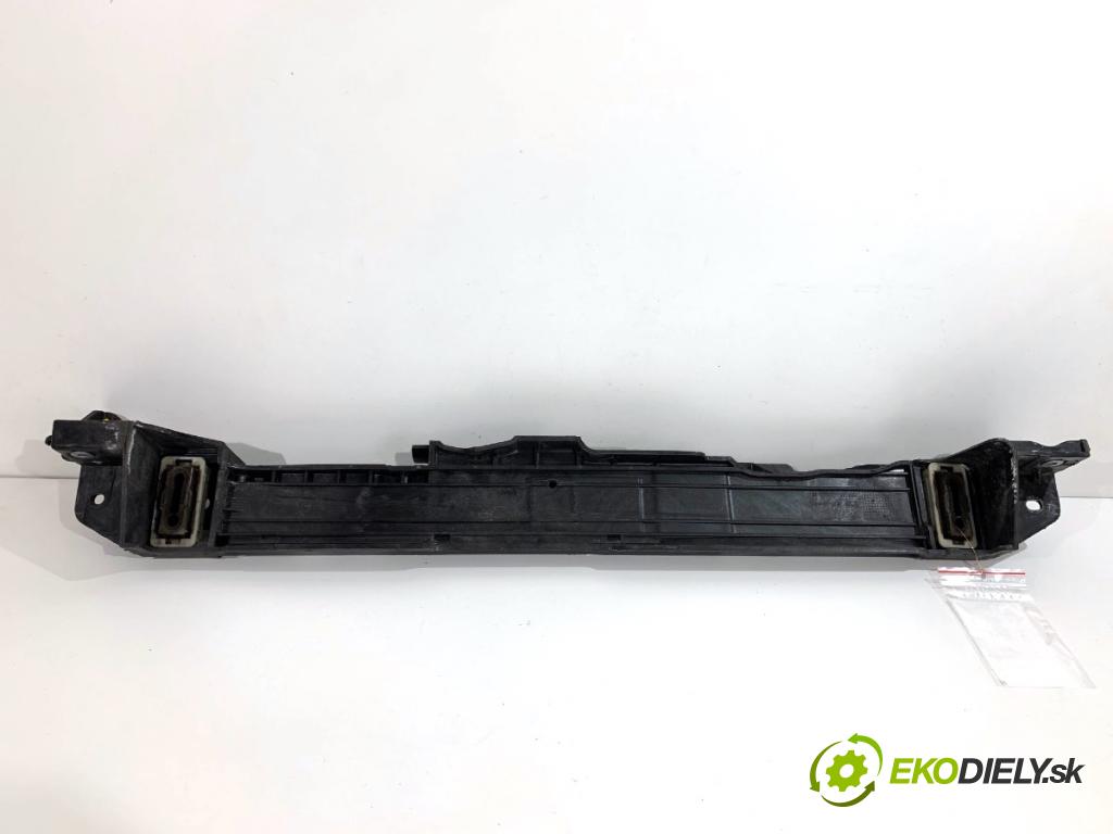 PEUGEOT 308 II liftback 2020 96 kW 1.2 THP 130 1199 výztuha horní 9816603980 (Výztuha)