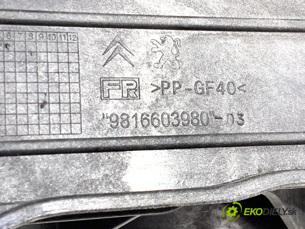 PEUGEOT 308 II liftback 2020 96 kW 1.2 THP 130 1199 výztuha horní 9816603980 (Výztuha)