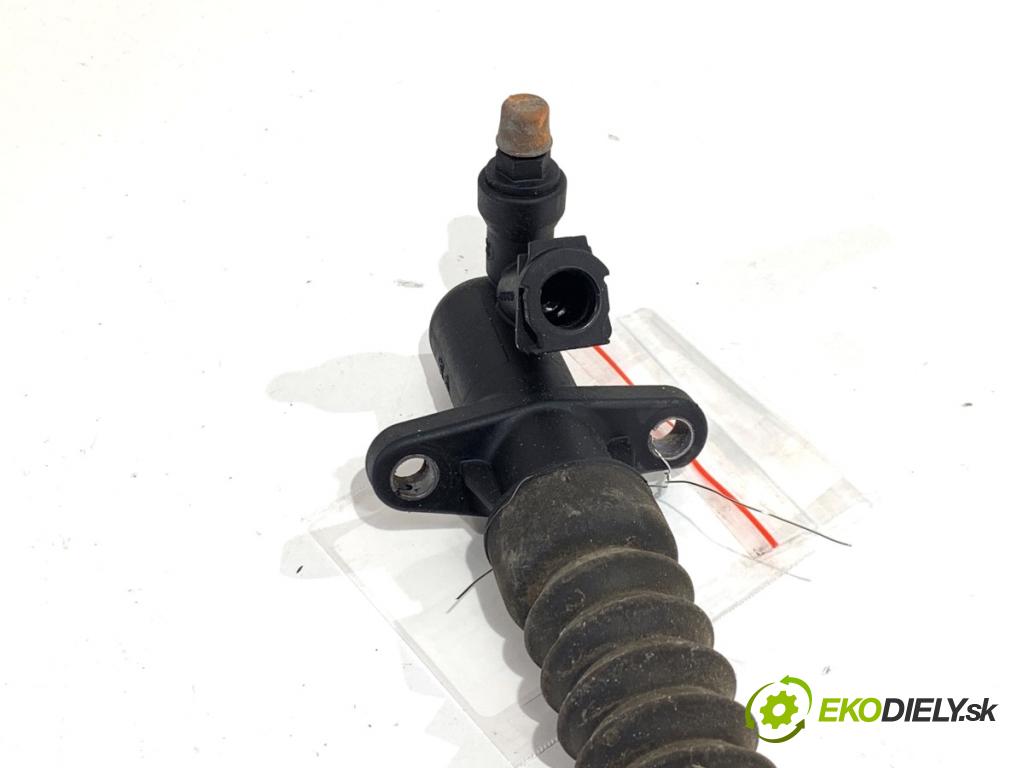 PEUGEOT 308 II liftback 2020 96 kW 1.2 THP 130 1199 Spojkový valec pumpa spojky 9809468580 (Spojkový valec)