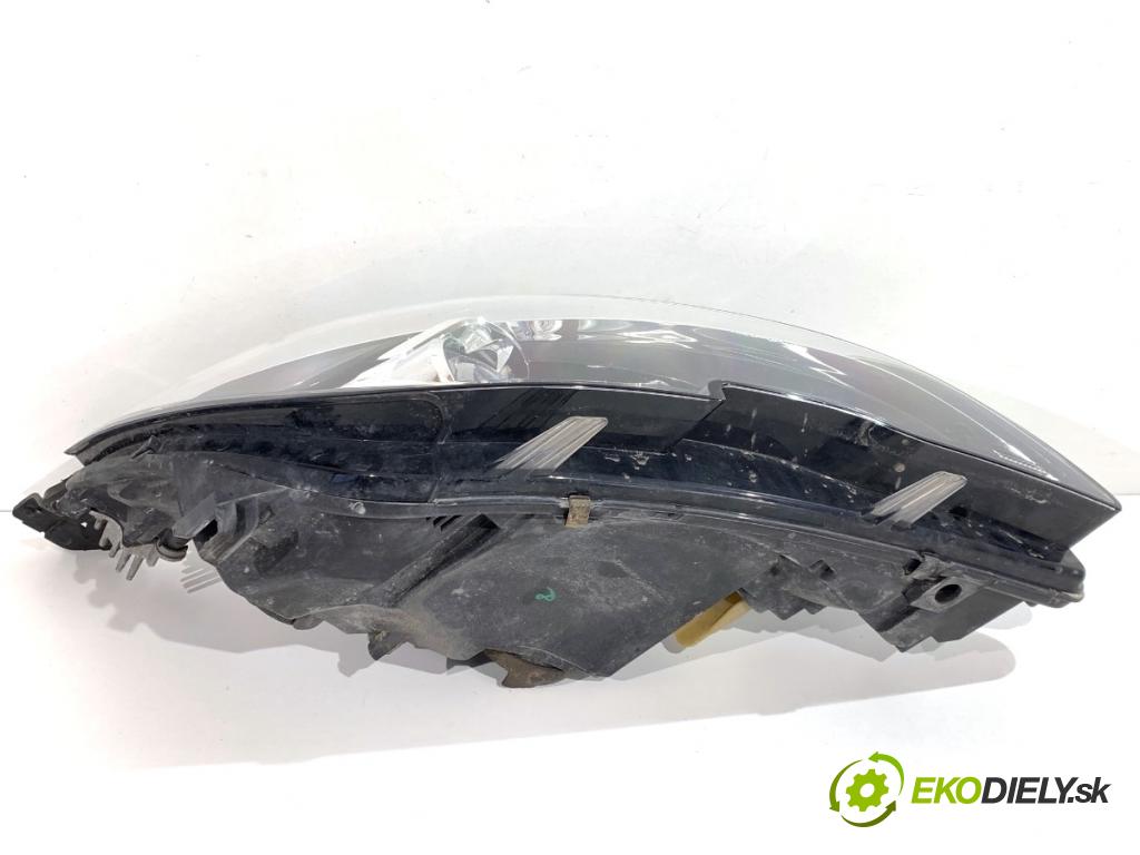 PEUGEOT 308 II liftback 2020 96 kW 1.2 THP 130 1199 světlomet pravý přední část 9816990580