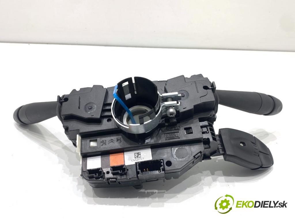 PEUGEOT 308 II liftback 2020 96 kW 1.2 THP 130 1199 Prepínač kombinovaný 98154546ZD (Prepínacie páčky pod volantom)