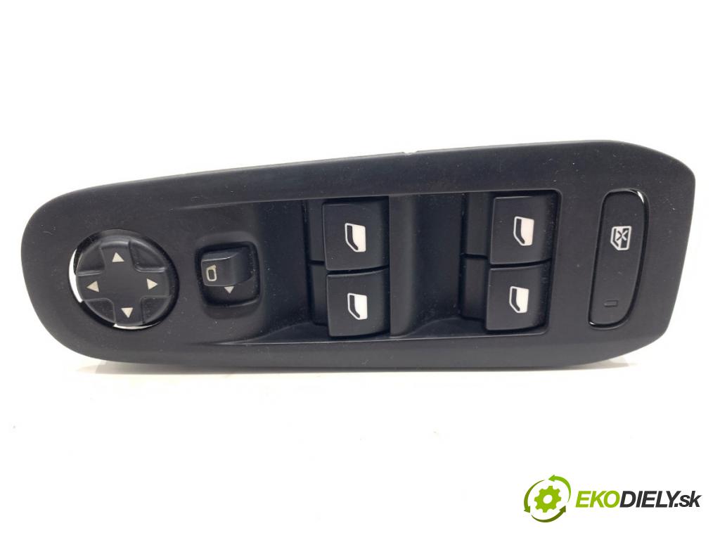 PEUGEOT 308 II liftback 2020 96 kW 1.2 THP 130 1199 Prepínač okien 96788281ZD (Prepínacie páčky pod volantom)