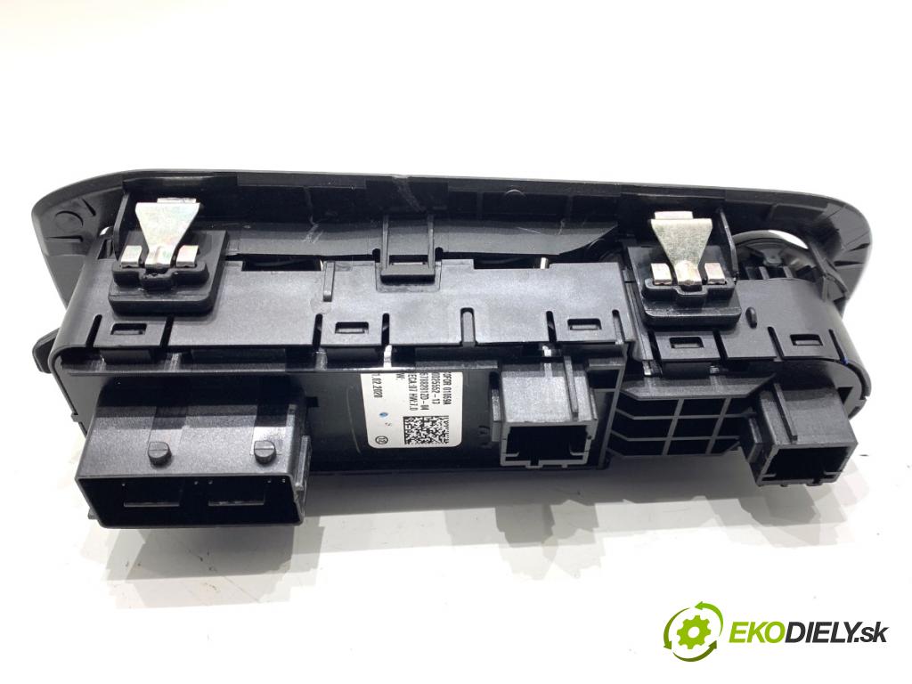 PEUGEOT 308 II liftback 2020 96 kW 1.2 THP 130 1199 Prepínač okien 96788281ZD (Prepínacie páčky pod volantom)