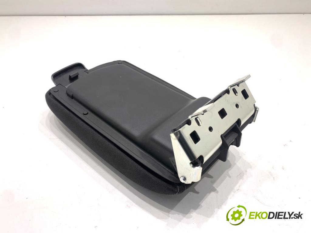 PEUGEOT 308 II liftback 2020 96 kW 1.2 THP 130 1199 loketní opěrka 1799672XZD (Loketní opěrka)