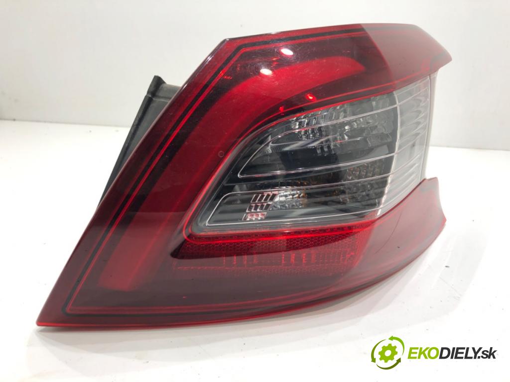 PEUGEOT 308 II liftback 2020 96 kW 1.2 THP 130 1199 světlo pravý zadní část 9823728580