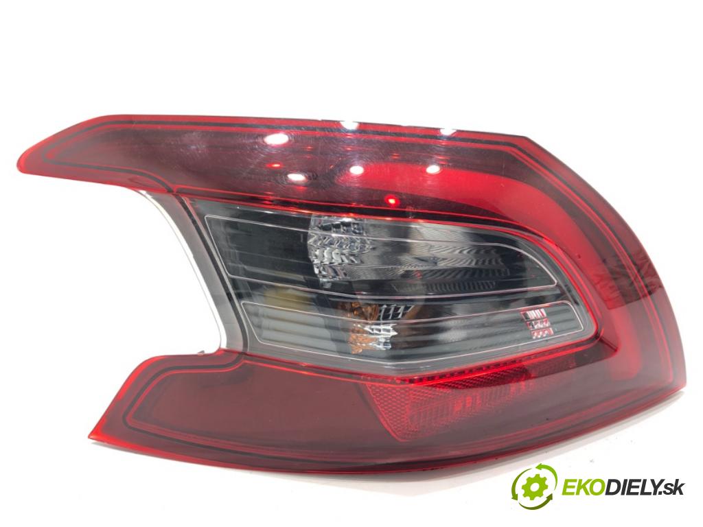 PEUGEOT 308 II liftback 2020 96 kW 1.2 THP 130 1199 Svetlo ľavy zad 9823728680