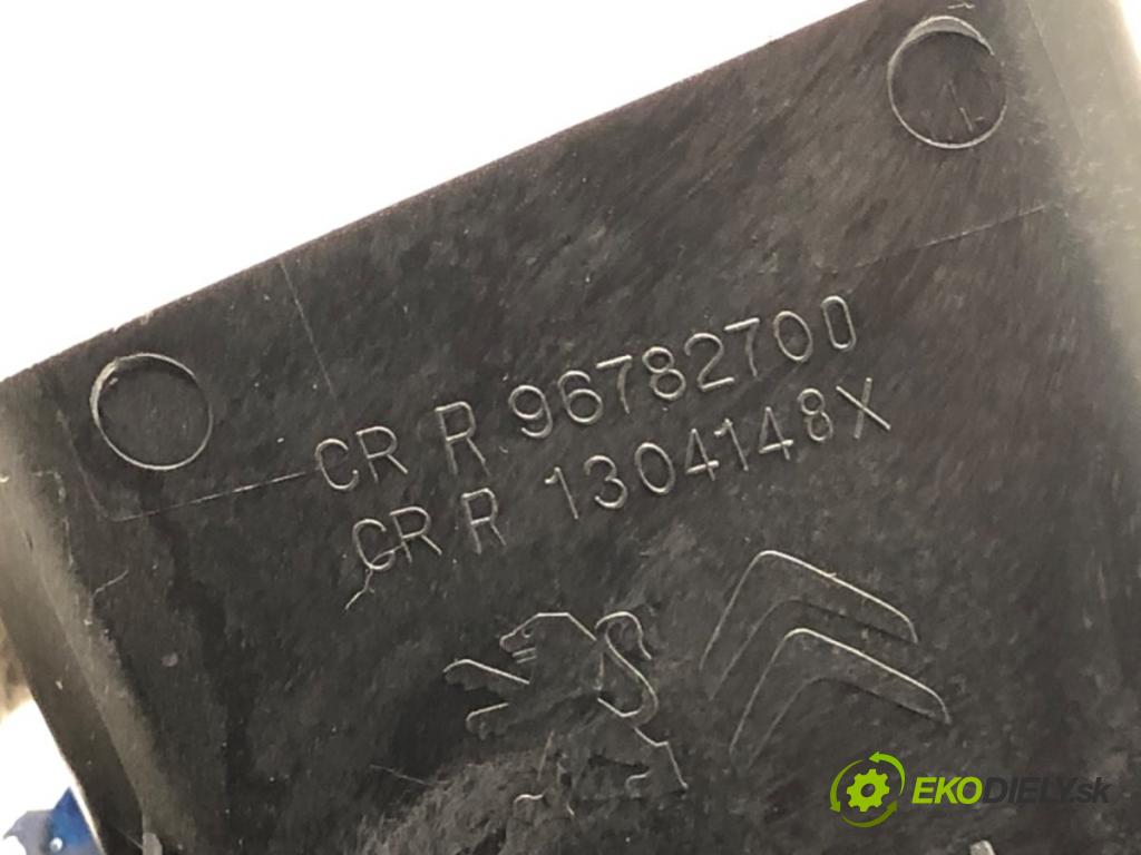 PEUGEOT 308 II liftback 2020 96 kW 1.2 THP 130 1199 mří topení přední část střední 1303145XZD