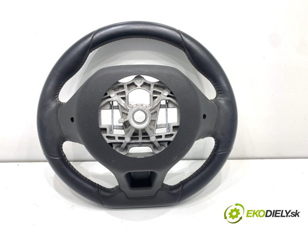 PEUGEOT 308 II liftback 2020 96 kW 1.2 THP 130 1199 Volant 6236896 (Volant)