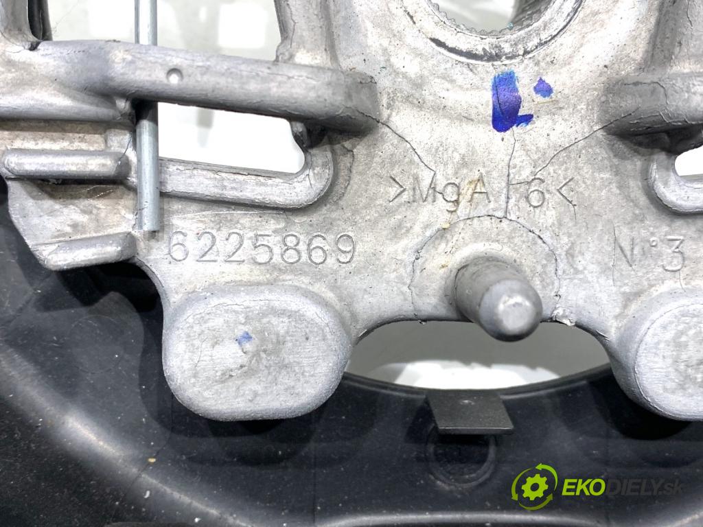 PEUGEOT 308 II liftback 2020 96 kW 1.2 THP 130 1199 volant 6236896 (Volant)