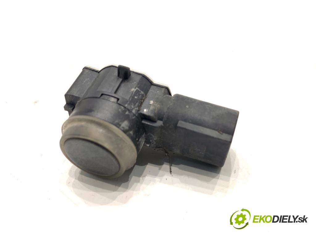 PEUGEOT 308 II liftback 2020 96 kW 1.2 THP 130 1199 snímač PDC 9675202477VL