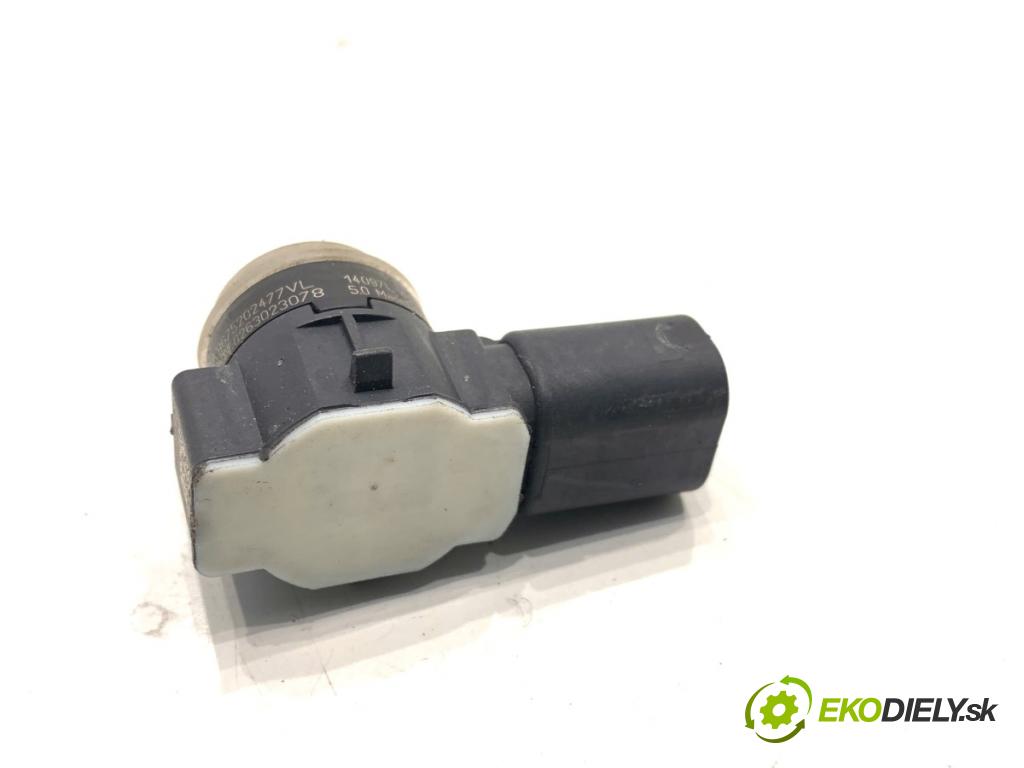 PEUGEOT 308 II liftback 2020 96 kW 1.2 THP 130 1199 snímač PDC 9675202477VL