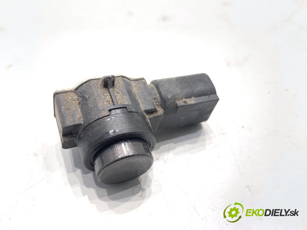 PEUGEOT 308 II liftback 2020 96 kW 1.2 THP 130 1199 snímač PDC 9675202477VL