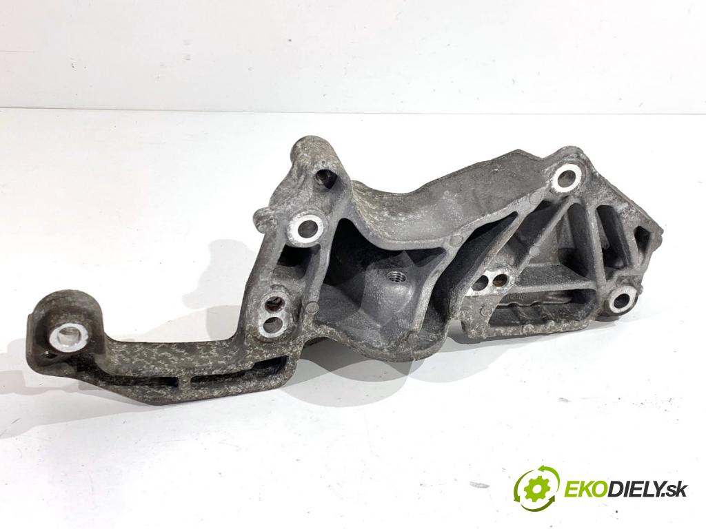 PEUGEOT 308 II liftback 2020 96 kW 1.2 THP 130 1199 držák alternátora 9809714680