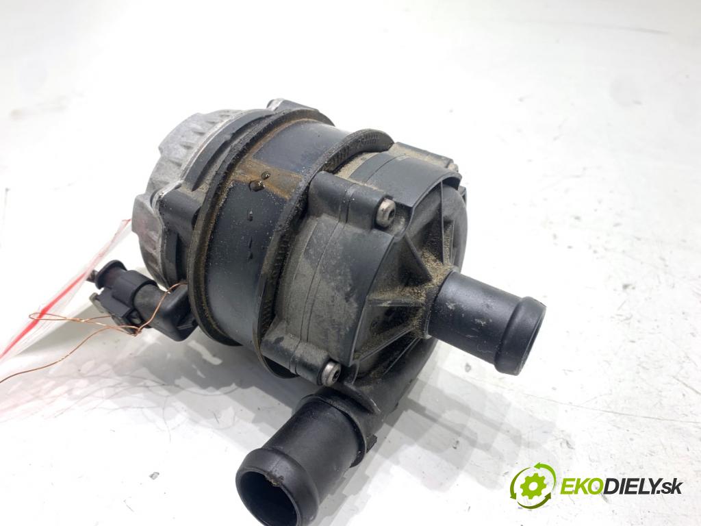 SKODA SUPERB III Kombi 2020 160 kW 1.4 TSI iV 1395 DALŠÍ: pumpa vody 04L965567 (Vodní pumpa)