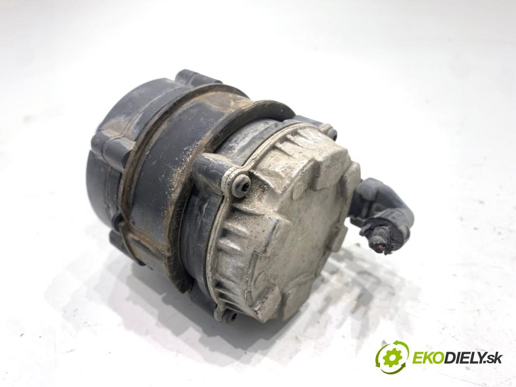 SKODA SUPERB III Kombi 2020 160 kW 1.4 TSI iV 1395 DALŠÍ: pumpa vody 04L965567 (Vodní pumpa)