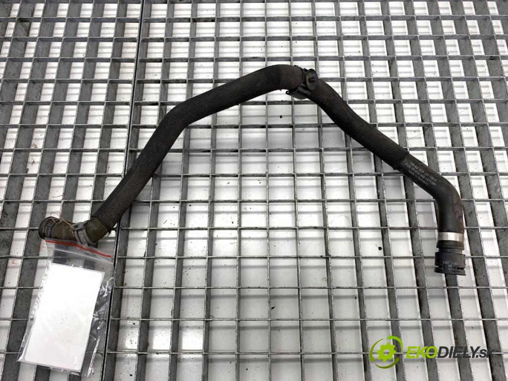 SKODA SUPERB III Kombi 2020 160 kW 1.4 TSI iV 1395 Rúra vody 3Q0121108A