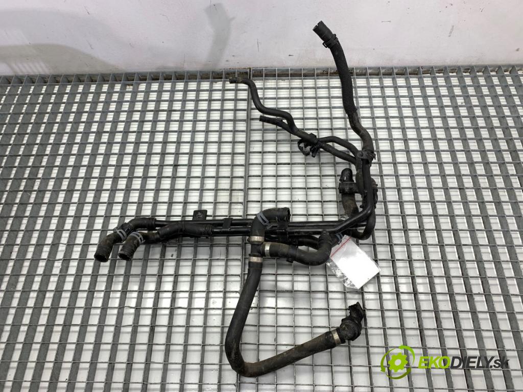 SKODA SUPERB III Kombi 2020 160 kW 1.4 TSI iV 1395 Rúra vody 5Q0121065G