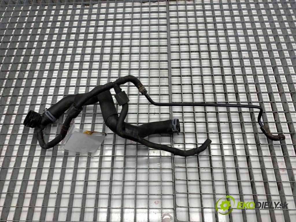 SKODA SUPERB III Kombi 2020 160 kW 1.4 TSI iV 1395 Rúra vody 5Q0122101EN