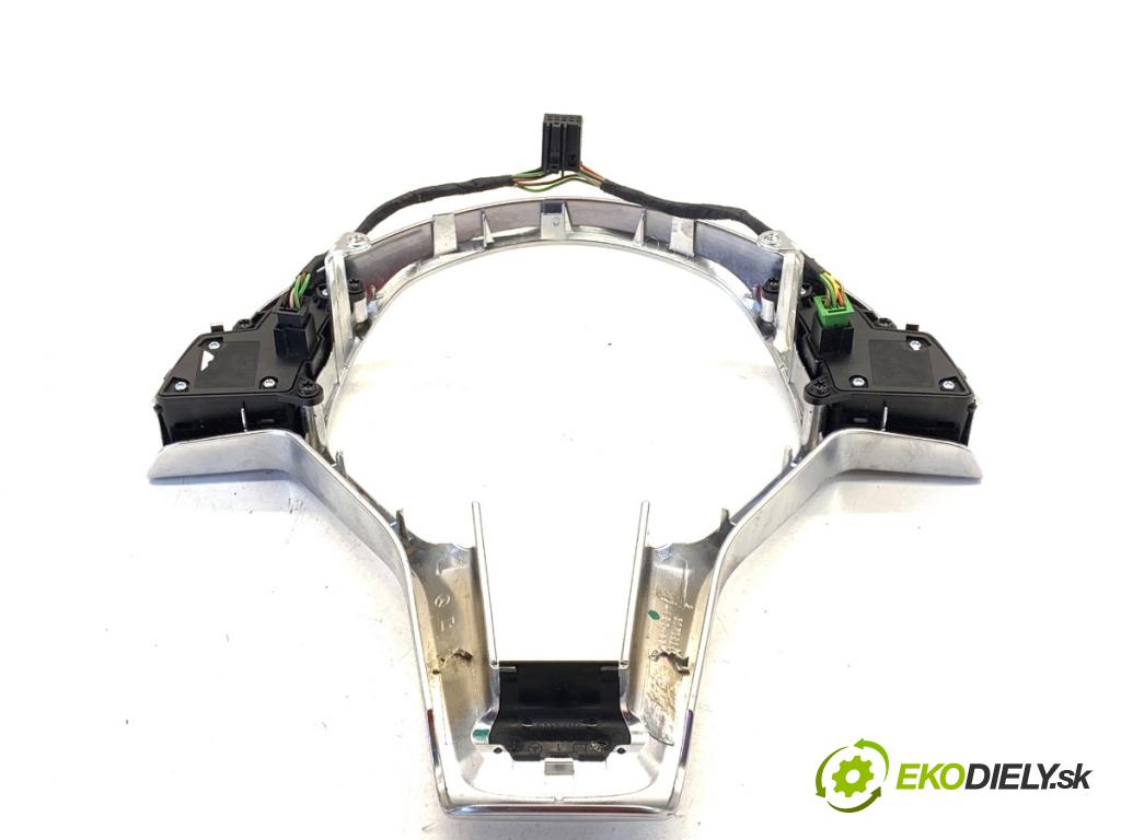 MERCEDES-BENZ W176 liftback 2015 90 kW A 180 (176.042) 1595 SPÍNAČE: volantu 3070808