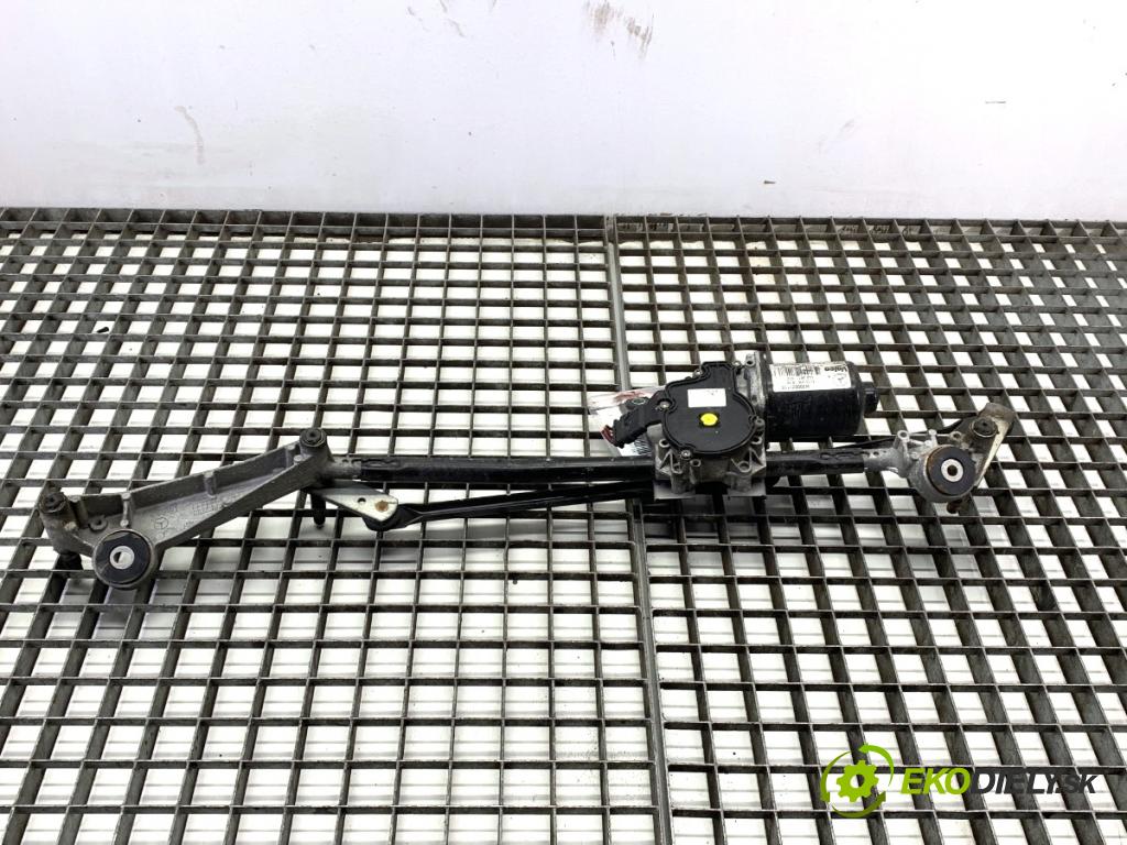 MERCEDES-BENZ W176 liftback 2015 90 kW A 180 (176.042) 1595 Mechanizmus stieračov predný A1769061800 (Motorček stieračov predný)