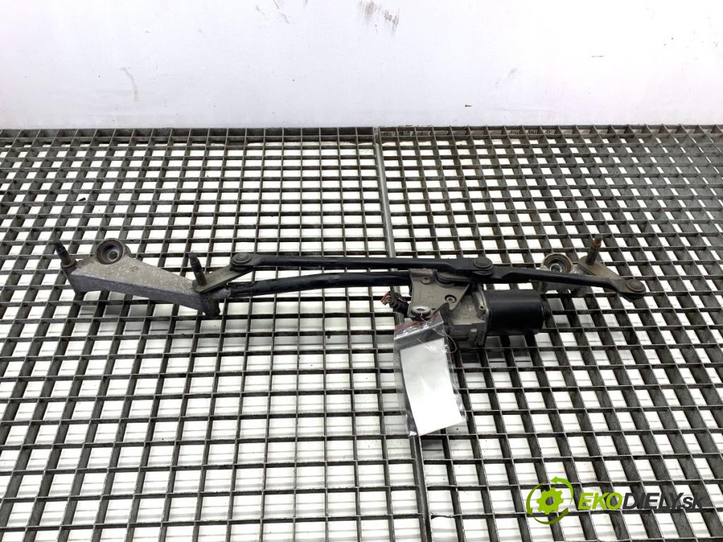 MERCEDES-BENZ W176 liftback 2015 90 kW A 180 (176.042) 1595 Mechanizmus stieračov predný A1769061800 (Motorček stieračov predný)