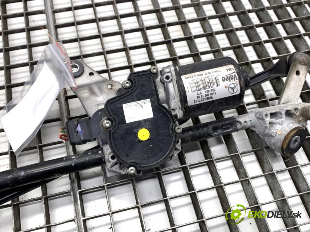 MERCEDES-BENZ W176 liftback 2015 90 kW A 180 (176.042) 1595 Mechanizmus stieračov predný A1769061800 (Motorček stieračov predný)