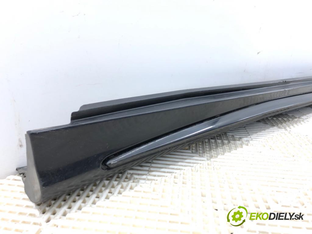 MERCEDES-BENZ W176 liftback 2015 90 kW A 180 (176.042) 1595 lišta prahová pravý A1766980154