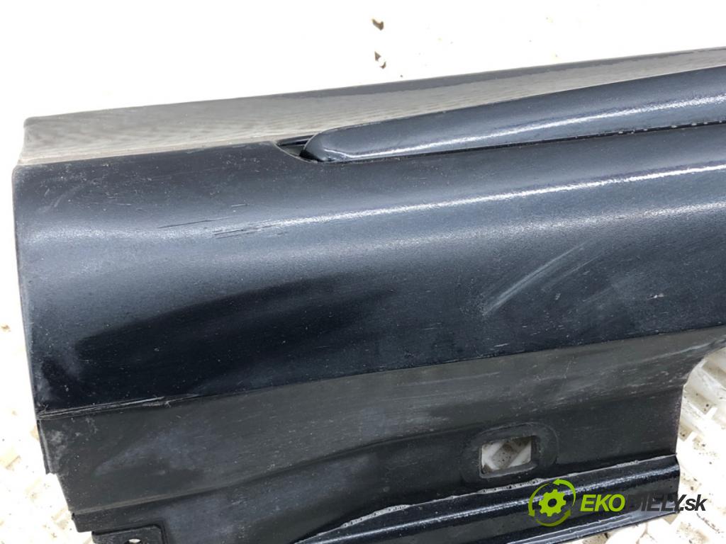 MERCEDES-BENZ W176 liftback 2015 90 kW A 180 (176.042) 1595 lišta prahová pravý A1766980154