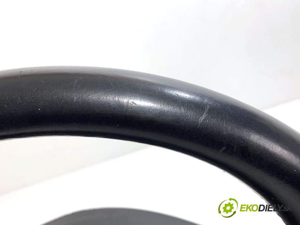 MERCEDES-BENZ W176 liftback 2015 90 kW A 180 (176.042) 1595 volant  (Volant)