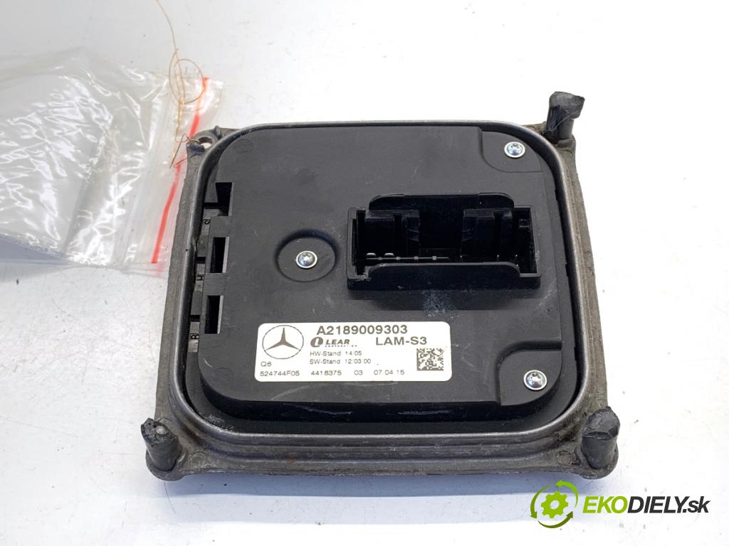 MERCEDES-BENZ W176 liftback 2015 90 kW A 180 (176.042) 1595 měnič LED A2189009303