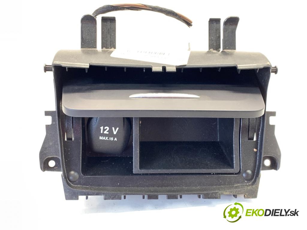 MERCEDES-BENZ W176 liftback 2015 90 kW A 180 (176.042) 1595 popelník A1766802000