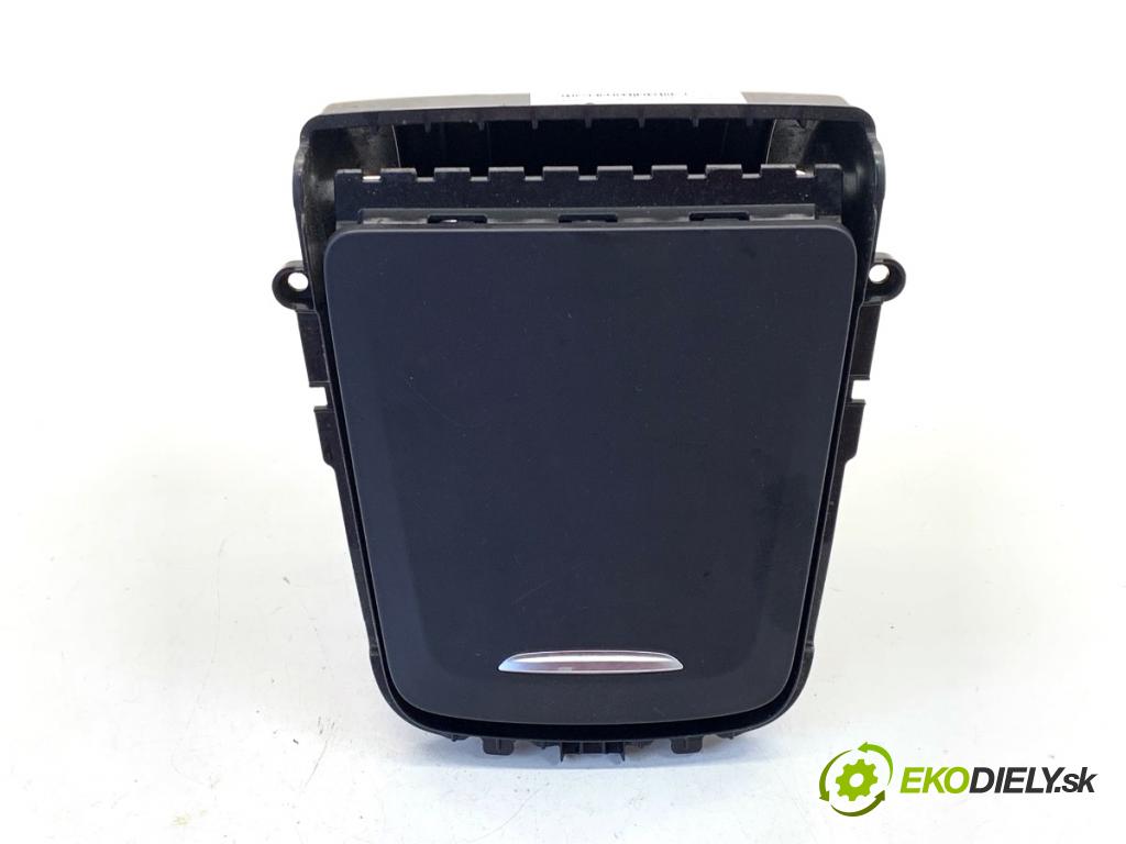 MERCEDES-BENZ W176 liftback 2015 90 kW A 180 (176.042) 1595 přihrádka kastlík TUNEL: A1766807400