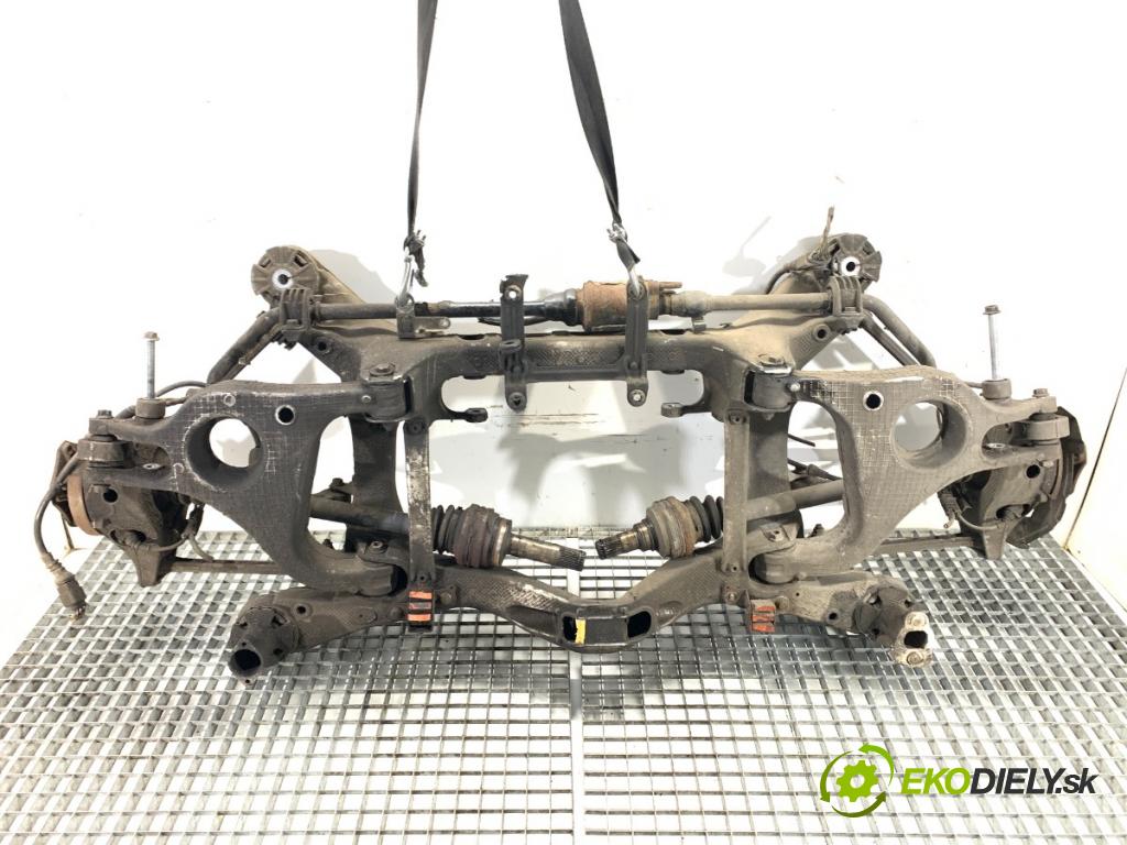 PORSCHE PANAMERA liftback 2010 294 kW 4.8 4S 4806 výztuha zadní část