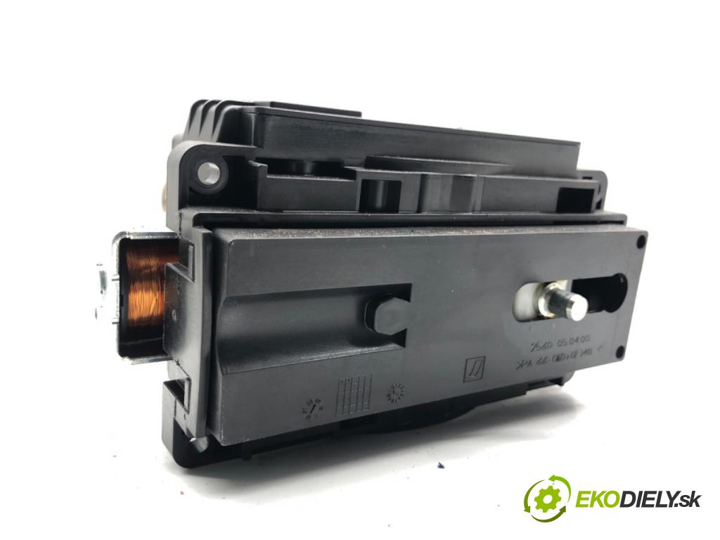 PORSCHE PANAMERA liftback 2010 294 kW 4.8 4S 4806 kulisa  (Řadicí páka (kulisa) )