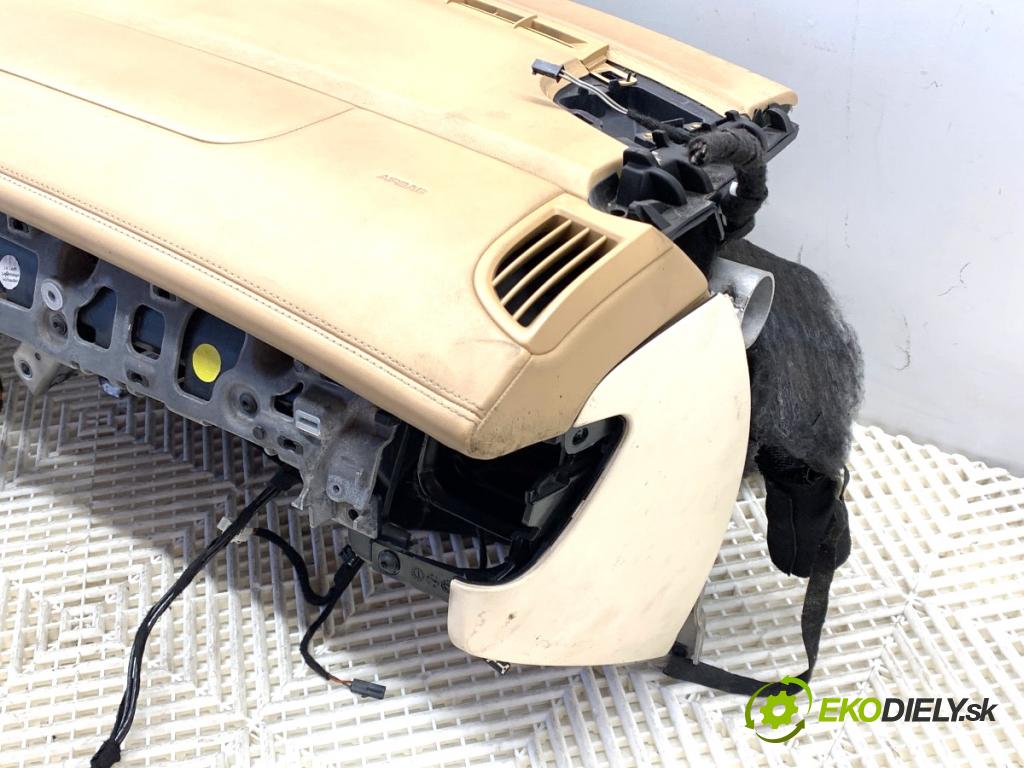 PORSCHE PANAMERA liftback 2010 294 kW 4.8 4S 4806 Palubná doska 97055232600 (Palubná doska)