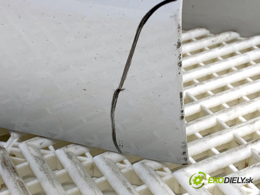 PORSCHE PANAMERA liftback 2010 294 kW 4.8 4S 4806 dveře levý přední část