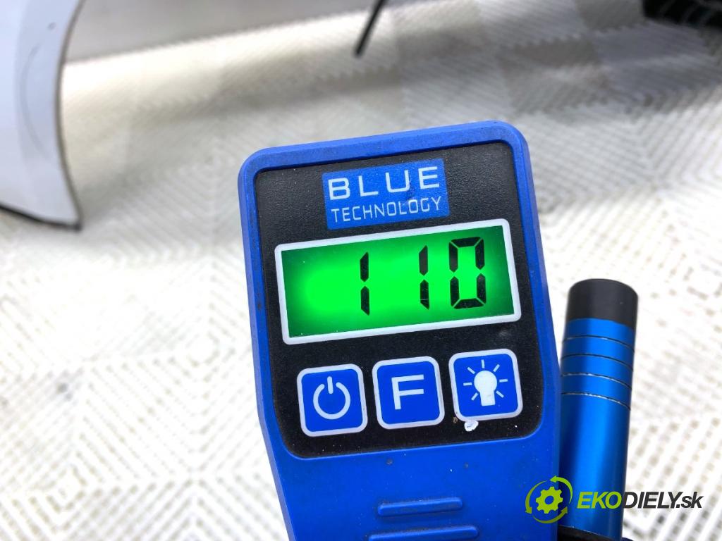 PORSCHE PANAMERA liftback 2010 294 kW 4.8 4S 4806 blatník pravý přední část