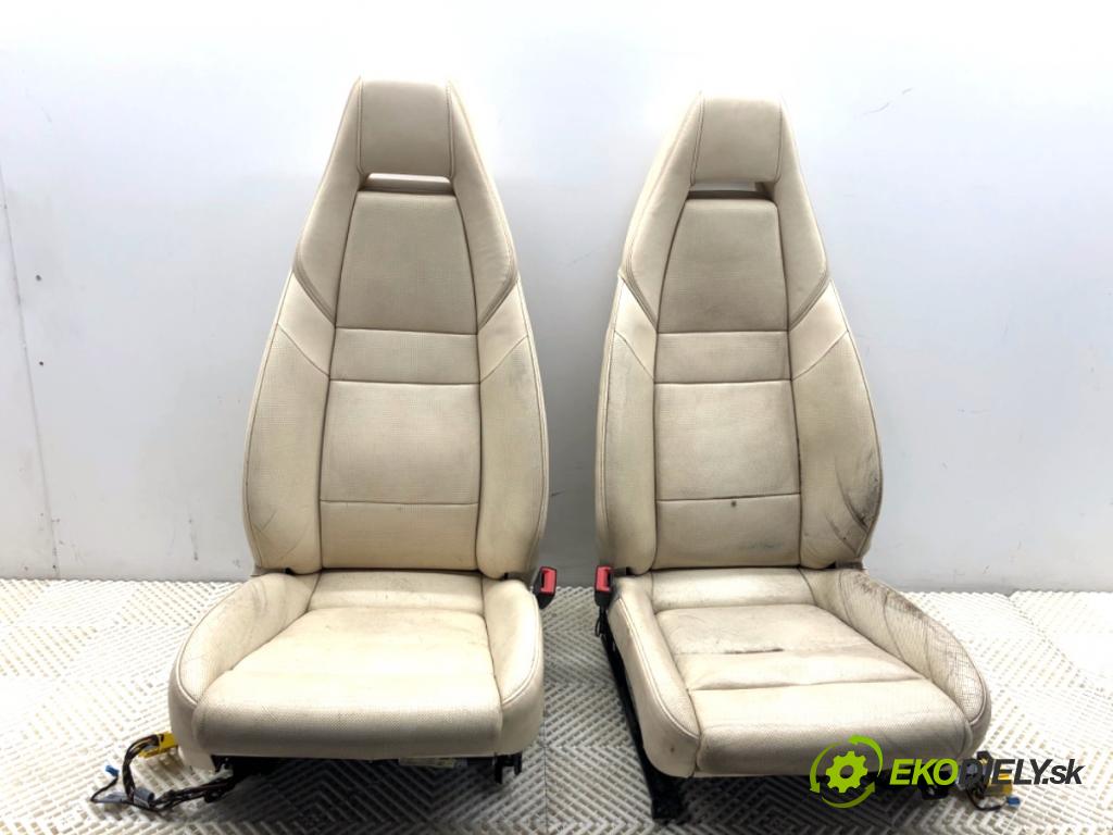 PORSCHE PANAMERA liftback 2010 294 kW 4.8 4S 4806 sedadla sedačky sedadlo boční