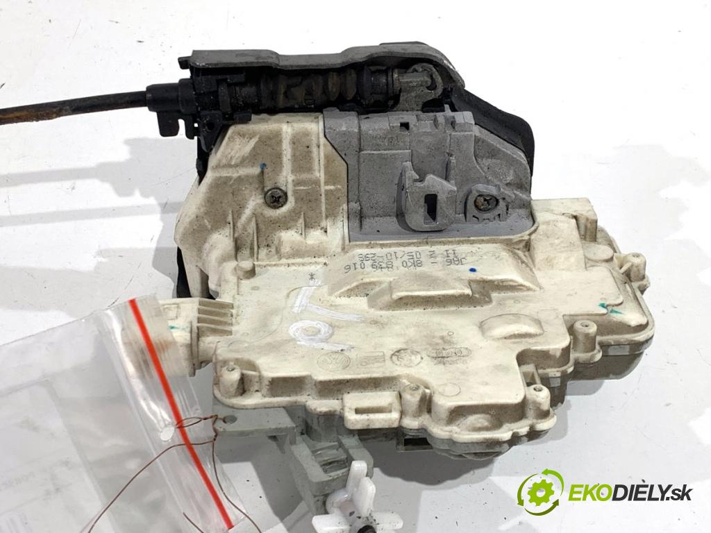 PORSCHE PANAMERA liftback 2010 294 kW 4.8 4S 4806 zámok dveře pravý zadní část 8K0839016